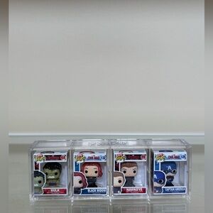Funko pop mini superhero set